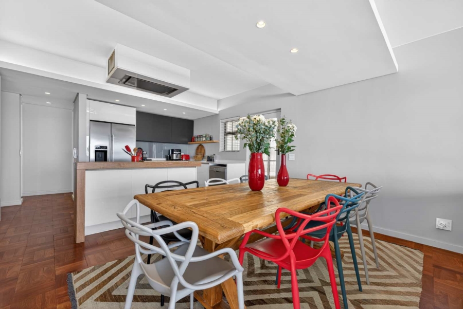 3 Bedroom Property for Sale in Sea Point Western Cape